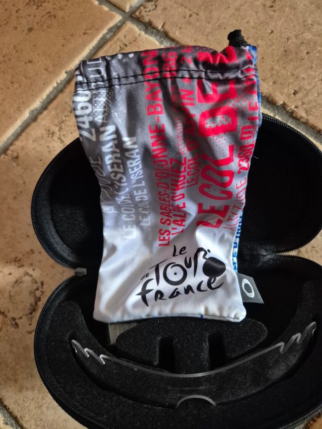 Occhiali Oakley Radarlock Path Le Tour