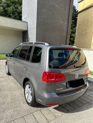 Volkswagen Touran 2011