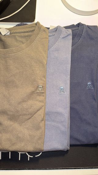 Camisetas con calavera bordada