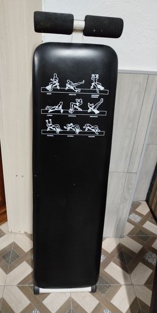 Tabla de abdominales en buen estado