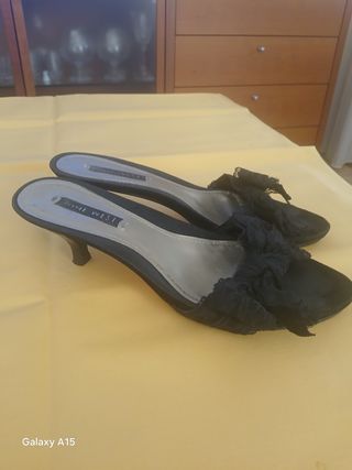 Sandalias Nine West Negras Tacón Bajo