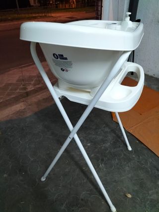 Bañera para bebé con soporte