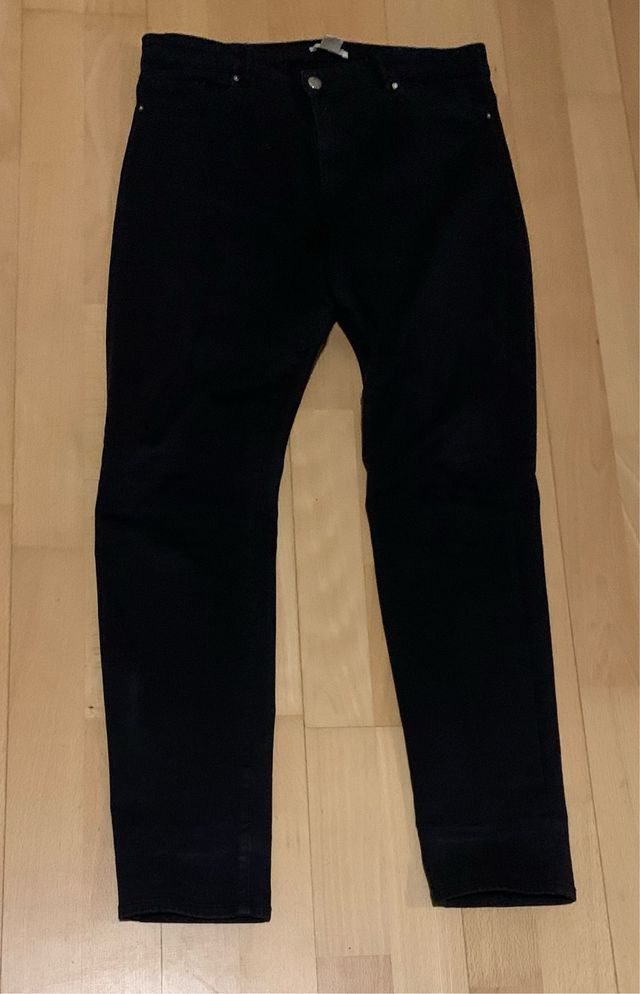 Pantalón negro H&M