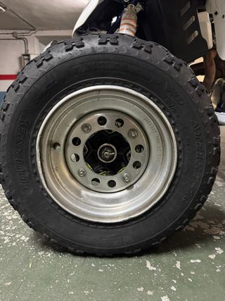 Llantas y Neumáticos Suzuki LTZ 400