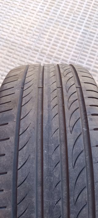 Neumático Pirelli 225/40 R18 92Y