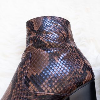 Botín tacón estampad serpiente animal print marrón