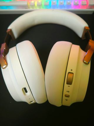 Auriculares Corsair Virtuoso RGB Perla