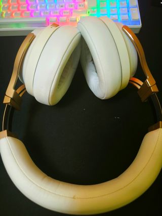 Auriculares Corsair Virtuoso RGB Perla