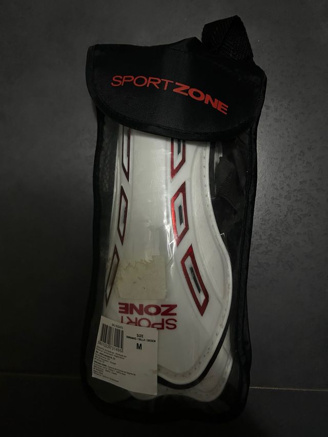 Espinilleras Fútbol Sport Zone Talla M