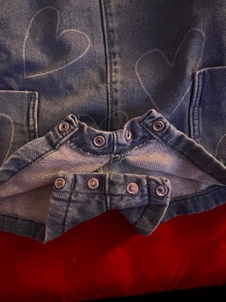 Jardineiras ganga com t-shirt branca 3-6 meses