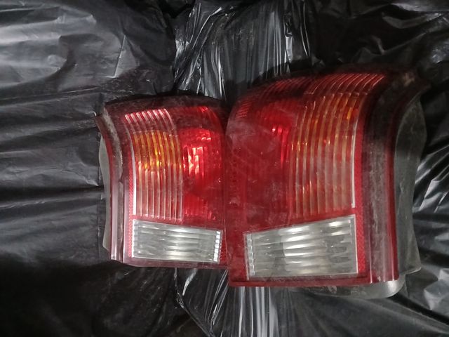 Vendo Pilotos Traseros Seat Ibiza año 2000