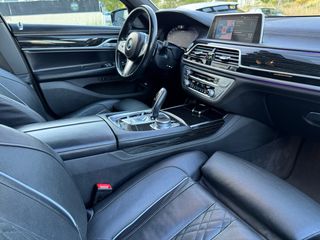 BMW Serie 7 750i M Xdrive V8 4.4l 530cv 