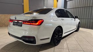 BMW Serie 7 750i M Xdrive V8 4.4l 530cv 