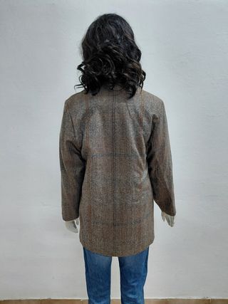 Abrigo de cuadros marrón