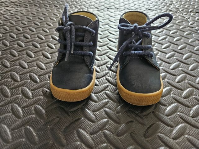 Botas de pele para bebé, tamanho 21, Primigi