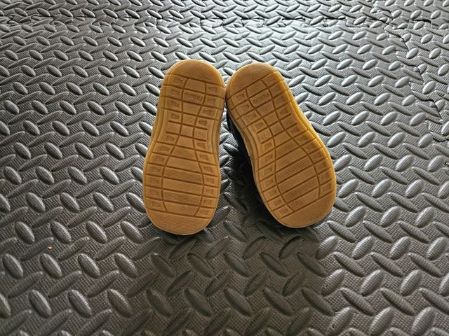 Botas de pele para bebé, tamanho 21, Primigi