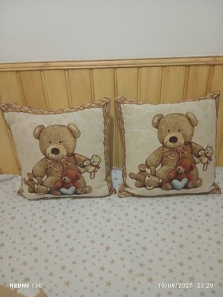 Cojín de peluche de oso