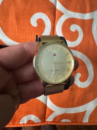 Reloj Tommy Hilfiger Dorado
