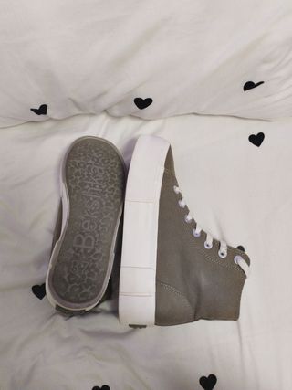 Zapatillas Bershka caña alta verde oliva