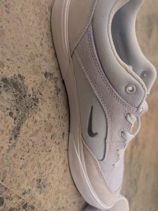 Zapatillas Nike SB Malor Beige/Blanco