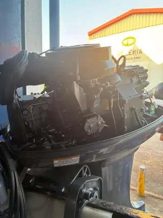 Motor Yamaha 40 CV 2 Tiempos