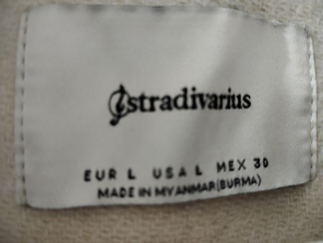 Abrigo paño Stradivarius beige talla L