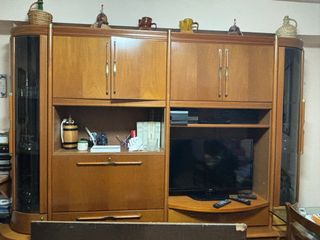 Librería salón madera y cristal