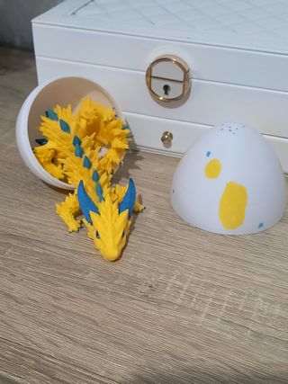 Juguete en huevo sorpresa