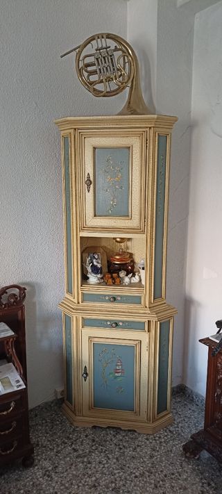 Rinconera de madera y metal
