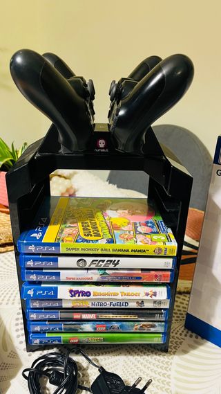 Torre Almacenamiento Juegos PS4 + Cargador Mandos