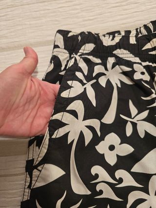 Pantalón corto. Bermudas niño H&M