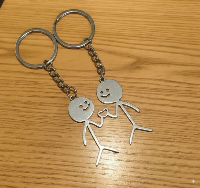 Portachiavi omini stilizzati