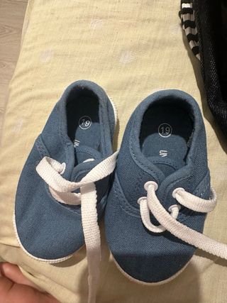 Lote 10 pares zapatos bebé
