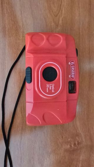 Cámara Compacta “El Caserío” – 35 mm