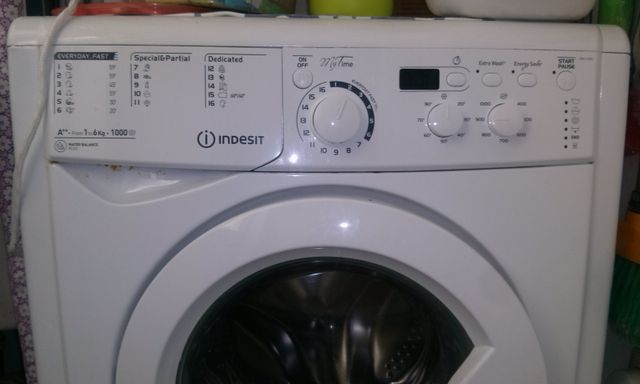 Lavadora Indesit 6kg 1000rpm