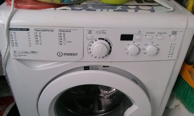 Lavadora Indesit 6kg 1000rpm