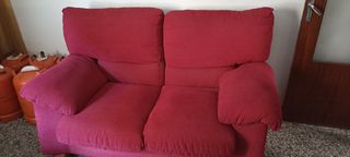 Sofá de tela rosa/rojo