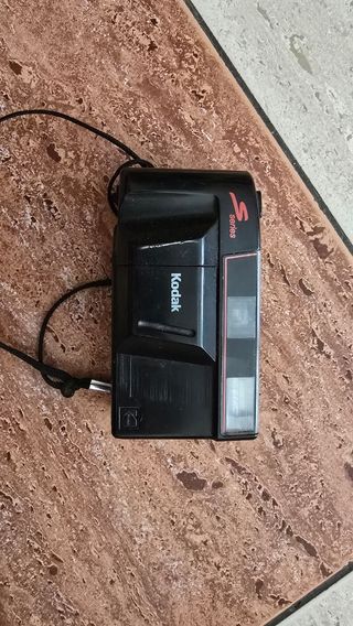 Cámara Analógica Kodak S-019H – Vintage