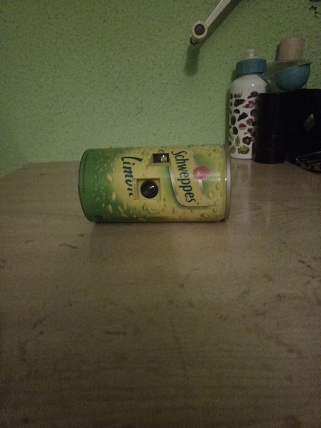 Cámara analógica Schweppes Limón