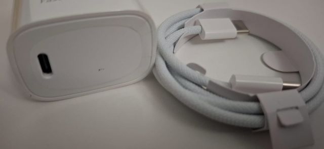 Cargador Apple 25W + Cable USB-C 1m