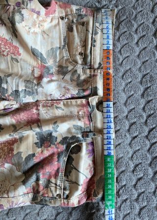 Conjunto Jaqueta e Calças Estampadas