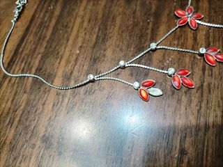 Collana donna con fiori rossi