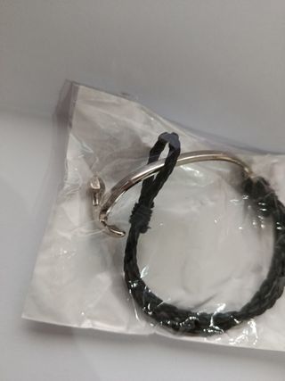 Set 2 bracciali teschio ancora
