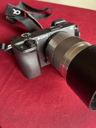 Sony a6300 + 3 Lentes