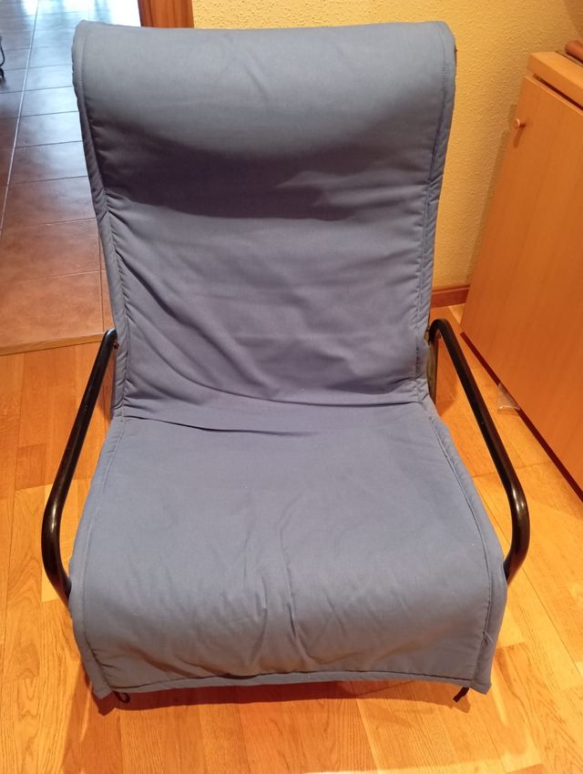Sillón azul y negro