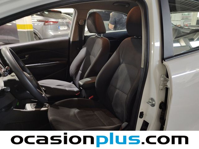 Kia Rio 1.2 CVVT Tech 62 kW (84 CV)