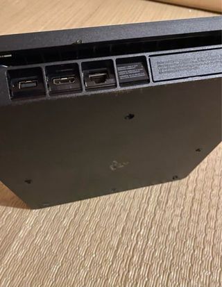 PS4 Slim Negra 