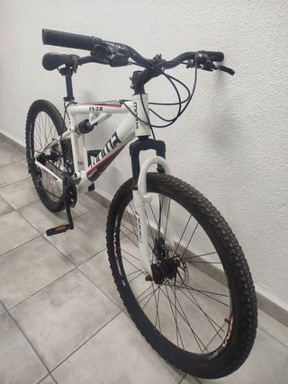 Bicicleta de montaña Moma FS 3.0