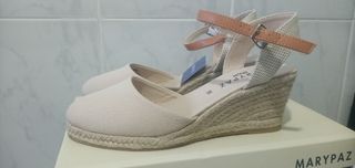 Zapatos de cuña Marypaz beige talla 36