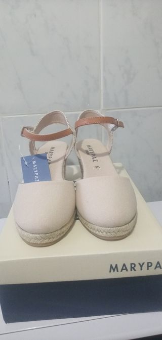 Zapatos de cuña Marypaz beige talla 36
